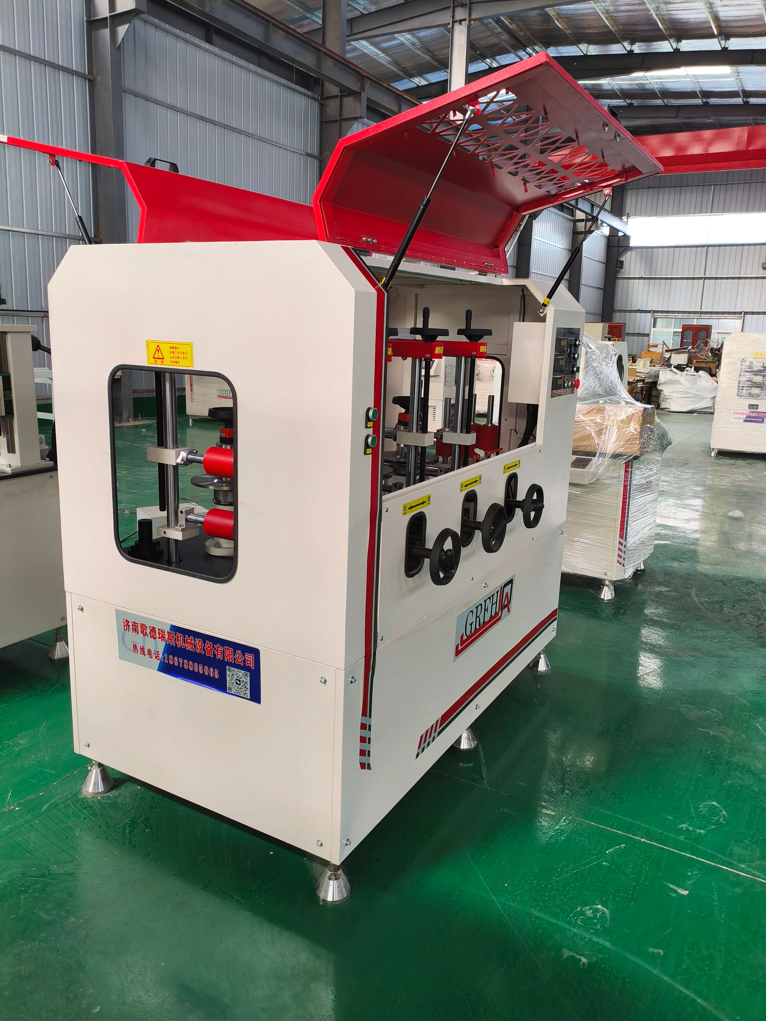 在什么情況下需要更換滾壓復合機的刀盤？